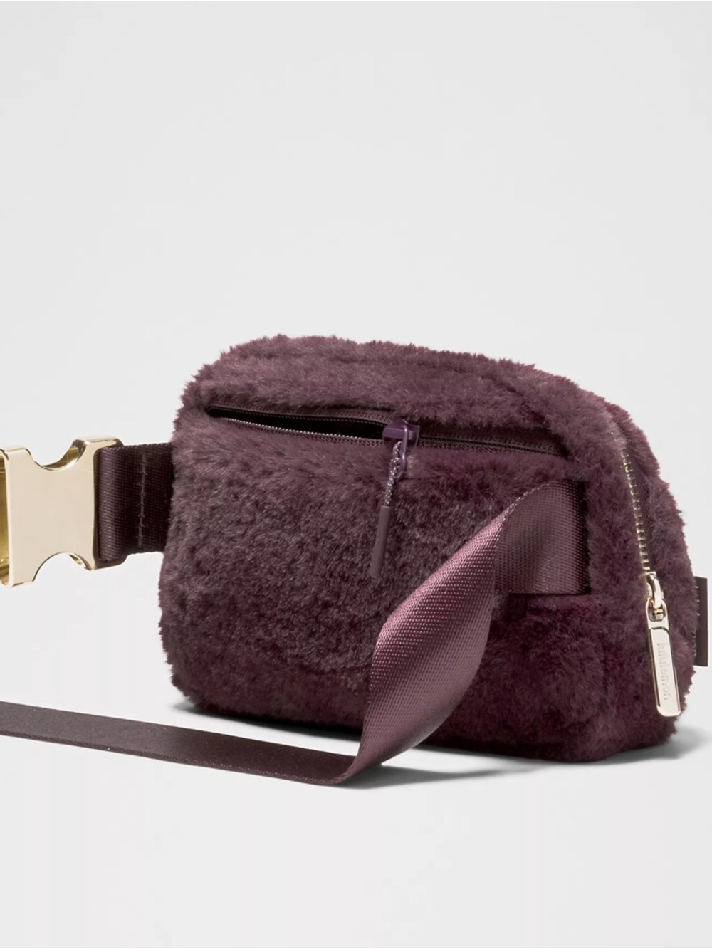 lululemon athletica Plush Crossbody Belt Bag in Plum - Picture 3 of 4